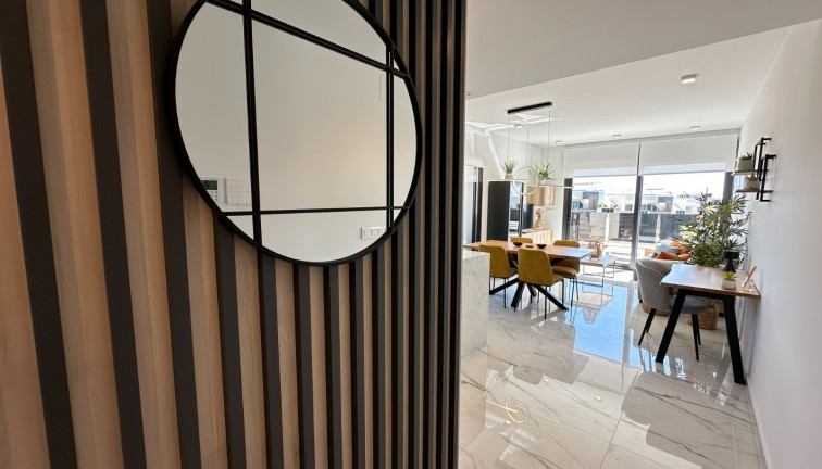 Reventa - Apartamento - Apartamento en el último piso - Orihuela Costa - Playa Flamenca