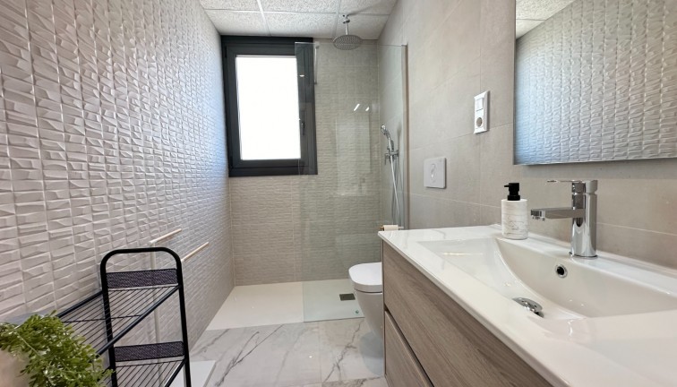 Reventa - Apartamento - Apartamento en el último piso - Orihuela Costa - Playa Flamenca