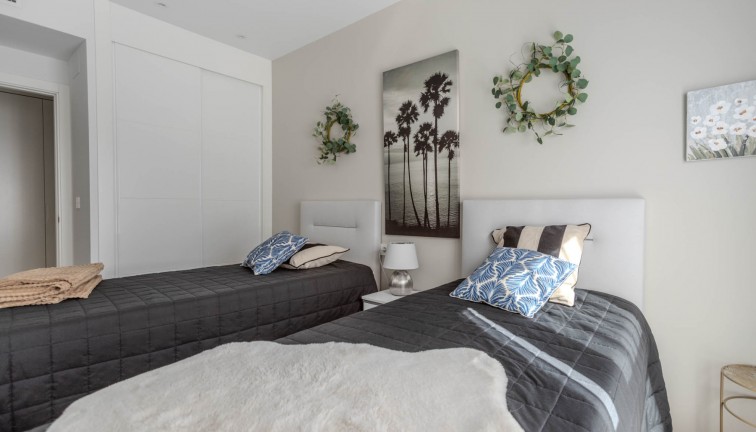 Resale - Apartment - Top Floor Apartment - Torrevieja