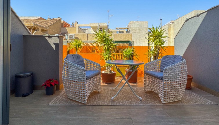 Resale - Apartment - Top Floor Apartment - Torrevieja