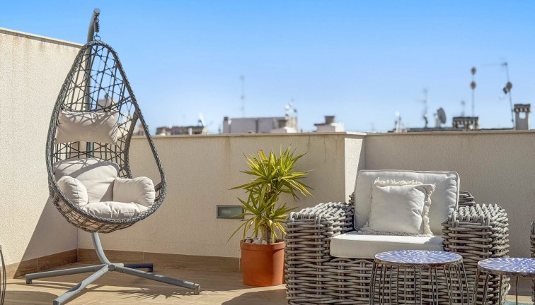 Resale - Apartment - Top Floor Apartment - Torrevieja