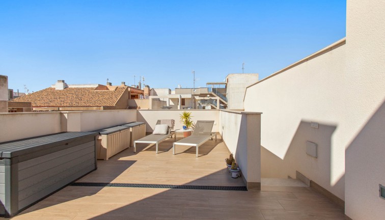 Resale - Apartment - Top Floor Apartment - Torrevieja