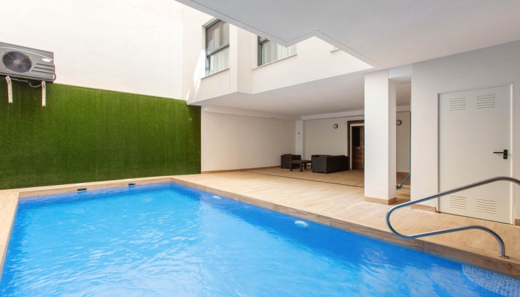 Resale - Apartment - Top Floor Apartment - Torrevieja