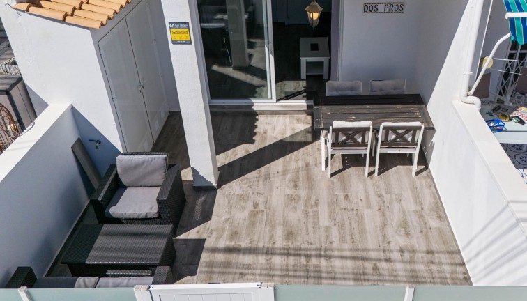 Reventa - Apartamento dúplex - Torrevieja - Lago Jardin