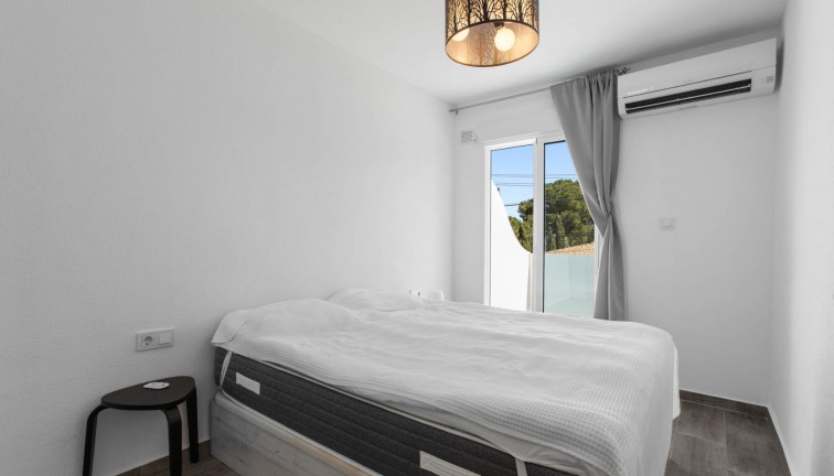 Reventa - Apartamento dúplex - Torrevieja - Lago Jardin