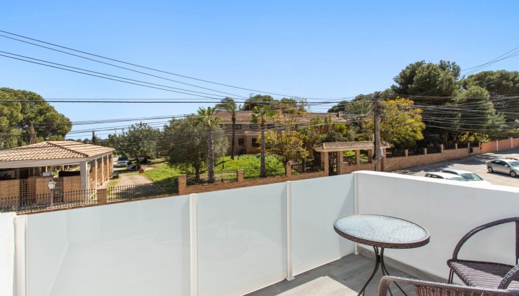 Reventa - Apartamento dúplex - Torrevieja - Lago Jardin