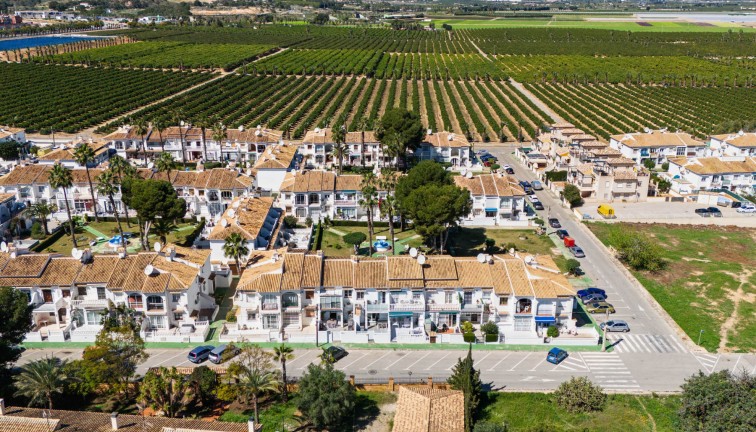 Reventa - Apartamento dúplex - Torrevieja - Lago Jardin