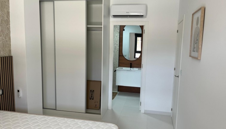 Återförsäljning - Lägenhet - San Miguel de Salinas