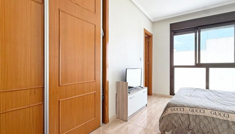 Resale - Apartment - Torrevieja