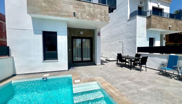 Reventa - Chalet - Torrevieja - La Siesta