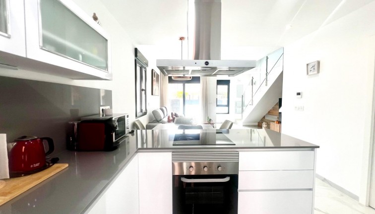 Reventa - Chalet - Torrevieja - La Siesta