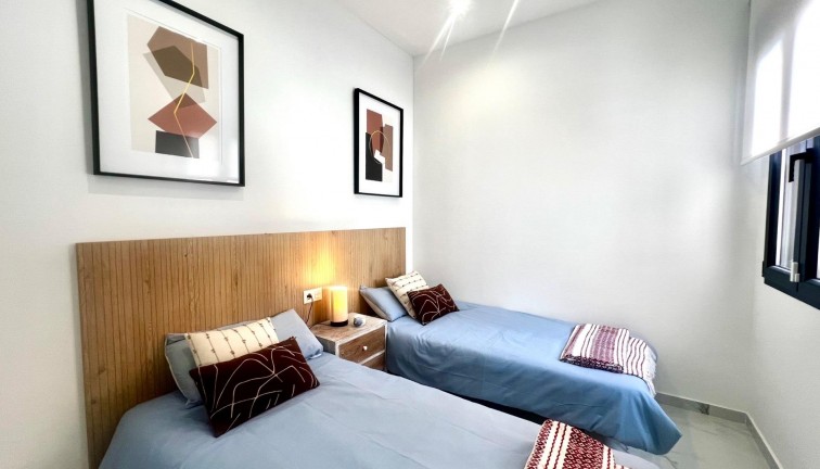 Reventa - Chalet - Torrevieja - La Siesta