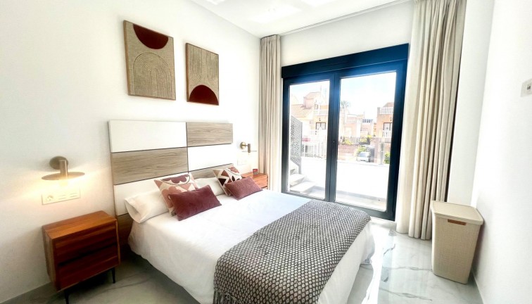 Reventa - Chalet - Torrevieja - La Siesta