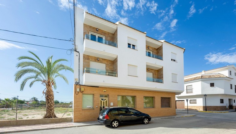 Uudistuotanto - Asunto - Jacarilla