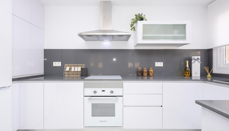 Uudistuotanto - Asunto - Jacarilla