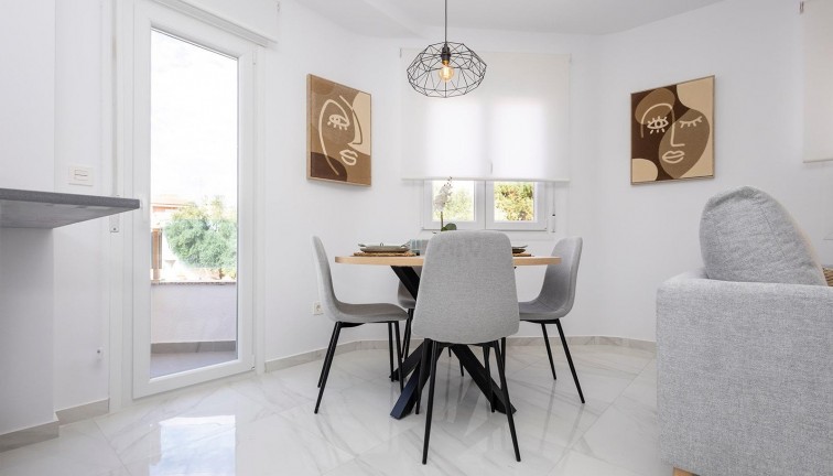 Uudistuotanto - Asunto - Jacarilla