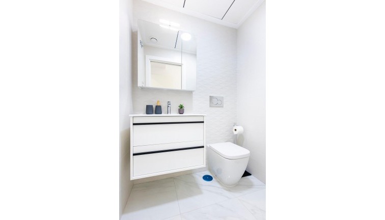 Uudistuotanto - Asunto - Jacarilla