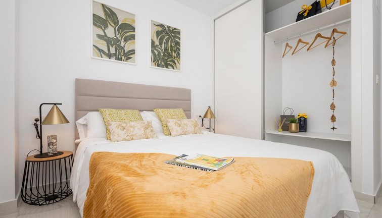 Uudistuotanto - Asunto - Jacarilla