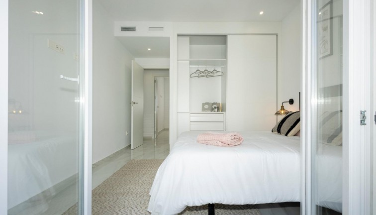 Uudistuotanto - Asunto - Jacarilla