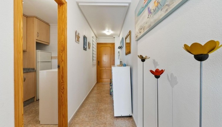 Resale - Apartment - Orihuela Costa - Campoamor