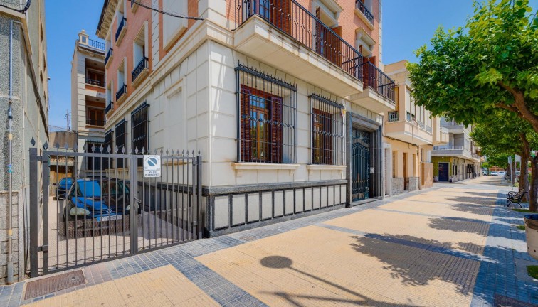 Jälleenmyynti - Erillistalo - Callosa de Segura