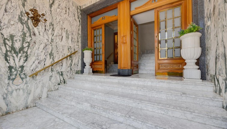 Jälleenmyynti - Erillistalo - Callosa de Segura