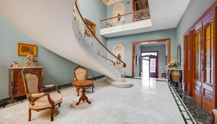 Jälleenmyynti - Erillistalo - Callosa de Segura