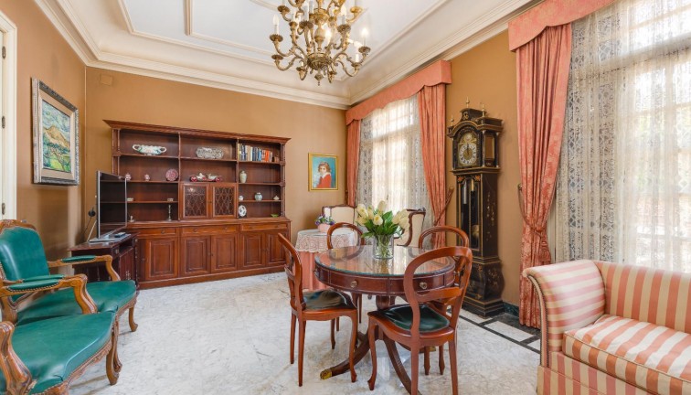 Jälleenmyynti - Erillistalo - Callosa de Segura