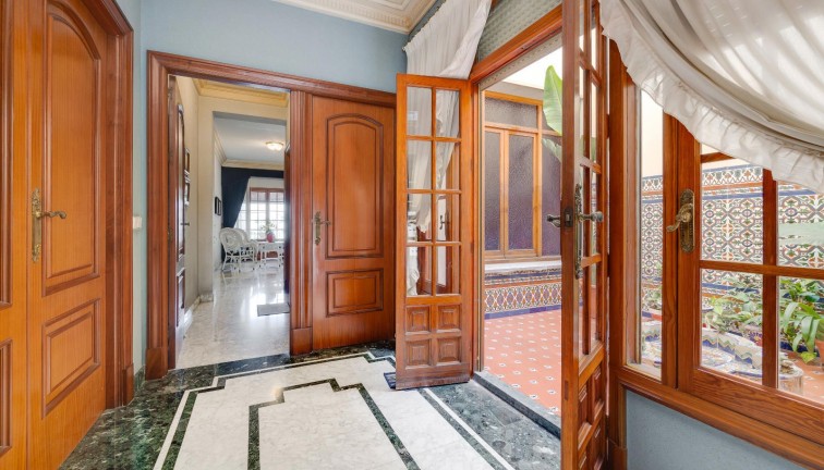 Jälleenmyynti - Erillistalo - Callosa de Segura