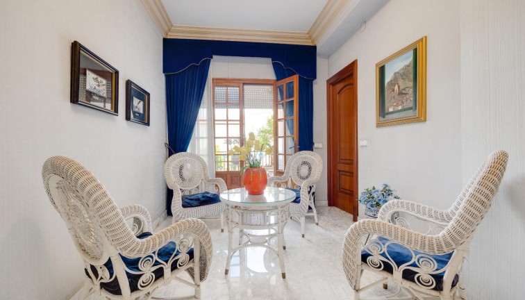 Jälleenmyynti - Erillistalo - Callosa de Segura