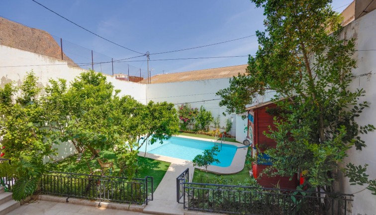 Jälleenmyynti - Erillistalo - Callosa de Segura