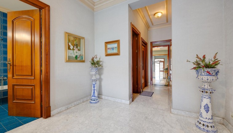 Jälleenmyynti - Erillistalo - Callosa de Segura