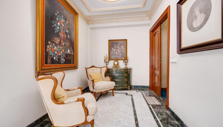 Jälleenmyynti - Erillistalo - Callosa de Segura