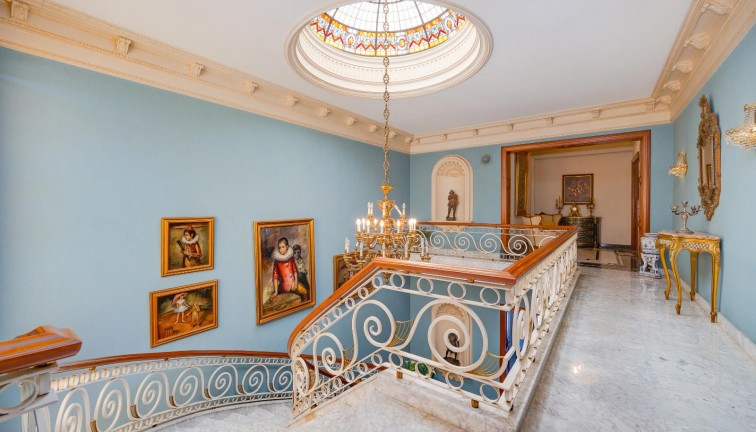 Jälleenmyynti - Erillistalo - Callosa de Segura