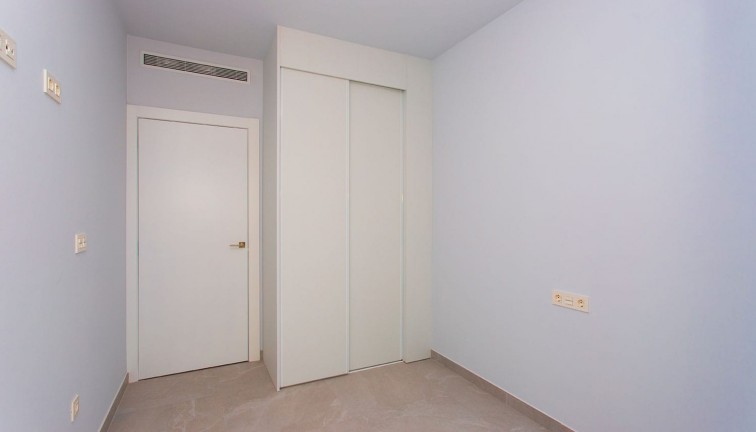 Resale - Apartment - Torrevieja