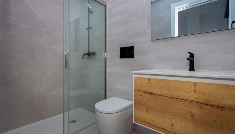 Resale - Apartment - Torrevieja