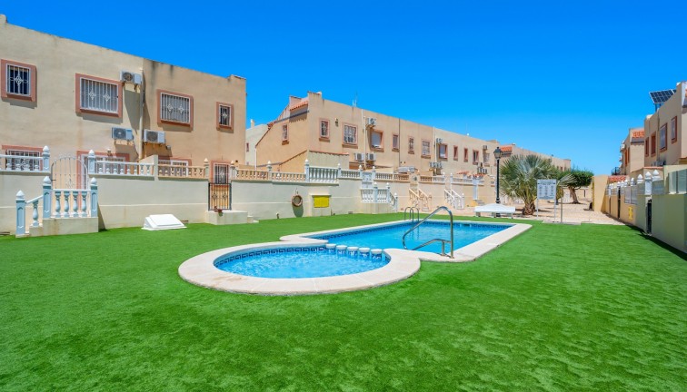 Reventa - Casa adosada - Orihuela Costa - La Zenia