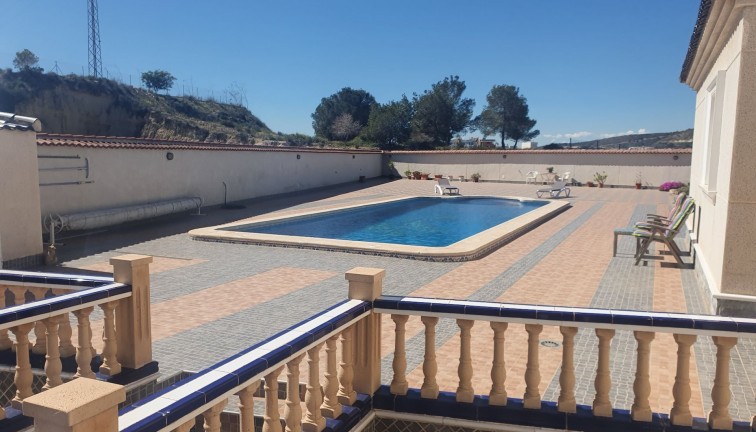 Resale - Chalet - Algorfa