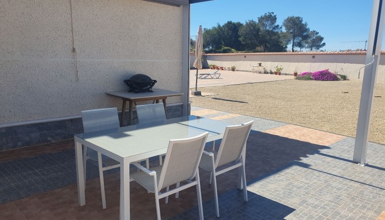 Resale - Chalet - Algorfa