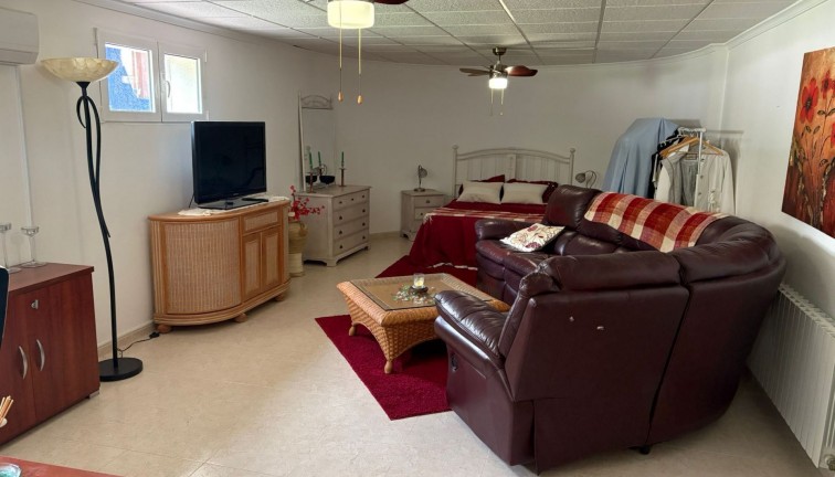 Resale - Chalet - Algorfa