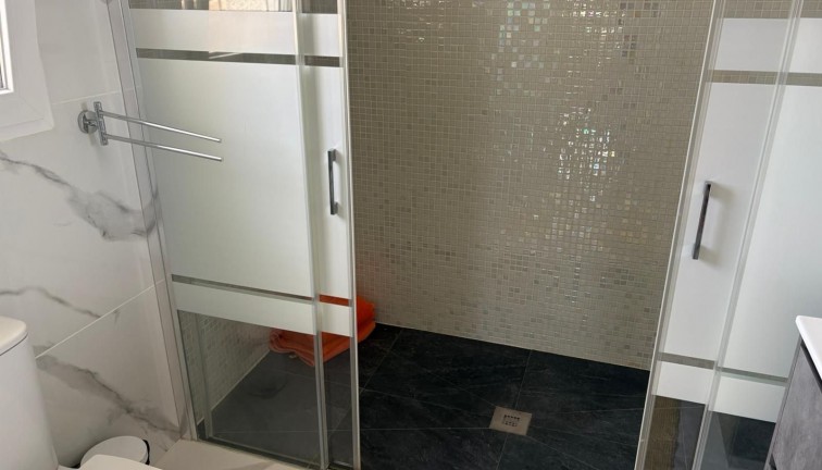 Resale - Chalet - Algorfa