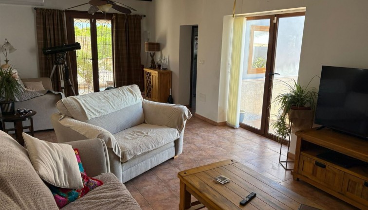 Resale - Chalet - Jacarilla