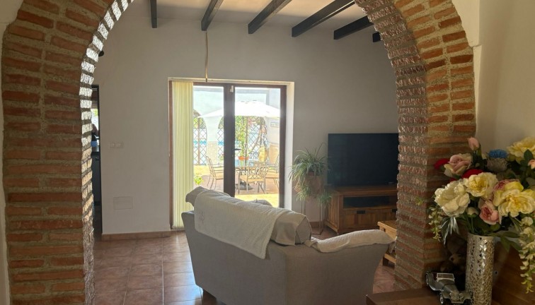 Resale - Chalet - Jacarilla