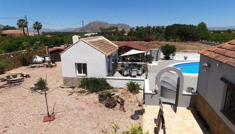 Resale - Chalet - Jacarilla