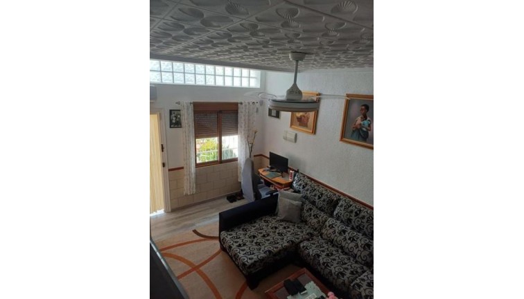 Resale - Semi-Detached - Torrevieja