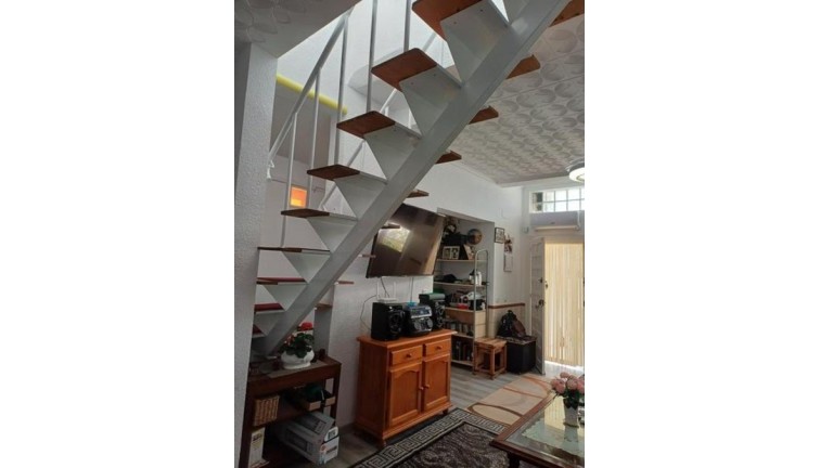 Resale - Semi-Detached - Torrevieja