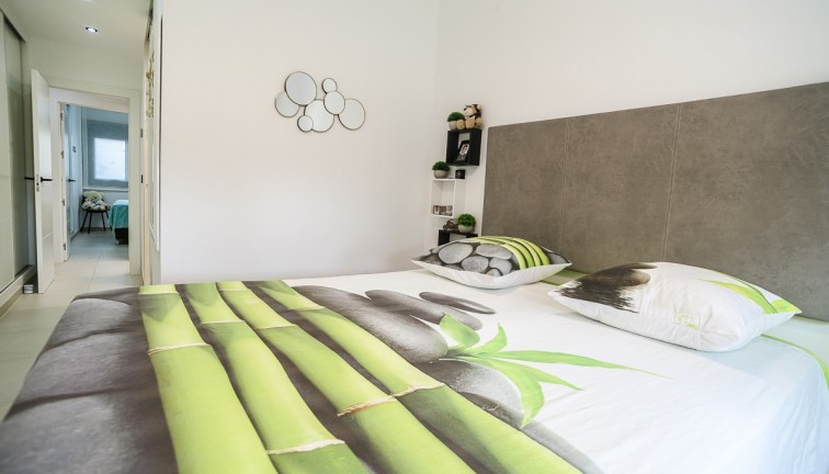 Reventa - Apartamento / piso - Pilar de la Horadada - Lo Romero Golf