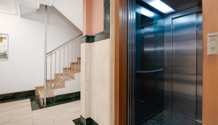 Resale - Apartment - Torrevieja