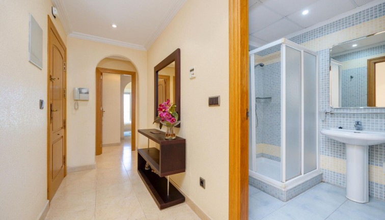 Resale - Apartment - Torrevieja