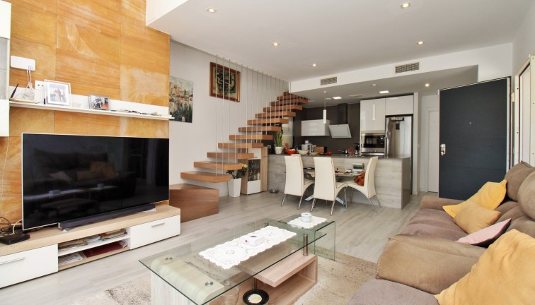 Jälleenmyynti - Erillistalo - Cabo Roig